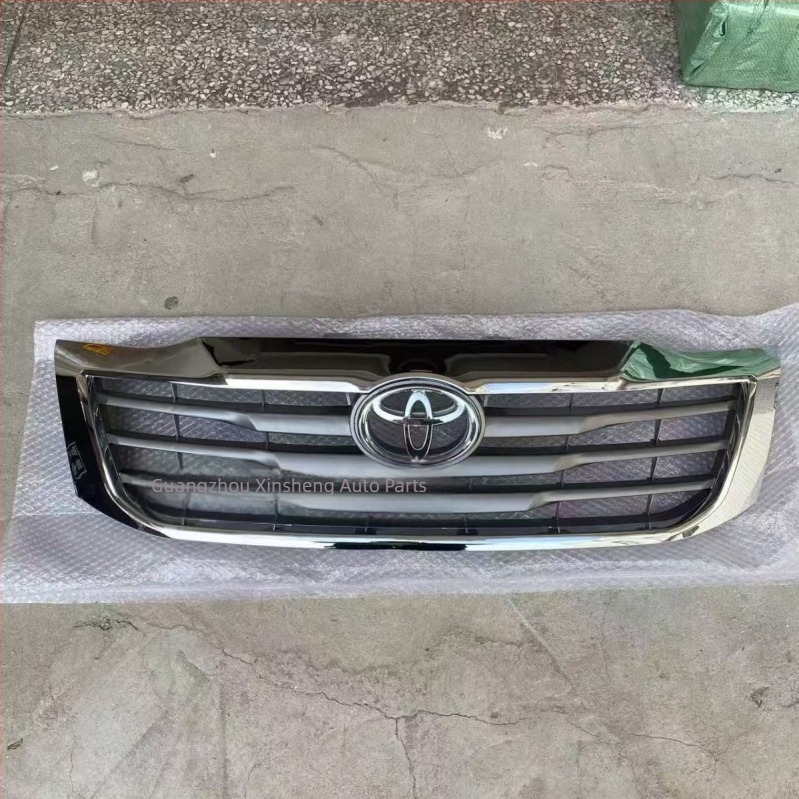 Prednja rešetka za Toyota Hilux Vigo 2011-2015 — ABS plast; ugradnja na branik; kompatibilno s Hiluxom
