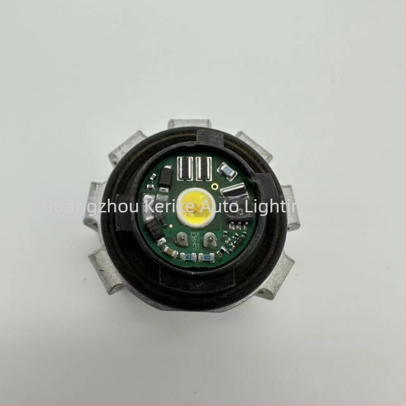 LED stražnje svjetlo za Toyota C-HR, Yaris, Lexus UX – 12V, 3W, 6000K, aluminij, modeli 81536-0K260 / 8158A-12260