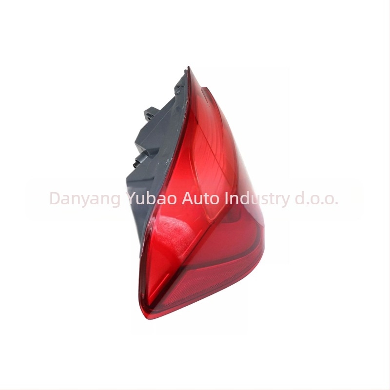 Zadnja svjetla za BMW 3 Series F30/F35 – ABS kućište, kompatibilan model F30/F35, broj dodataka 63217369117/63217369118