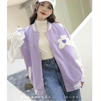 Izšivana jakna s slovima, baseball stil, širok kroj, poliester tkanina, poliester podstava