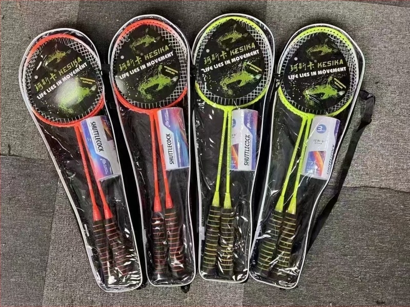 Haotian H01 Set od dvije badminton rakete, okvir od željezne zlitine, najlonske žice, direktan udarac, 95–100 g svaka