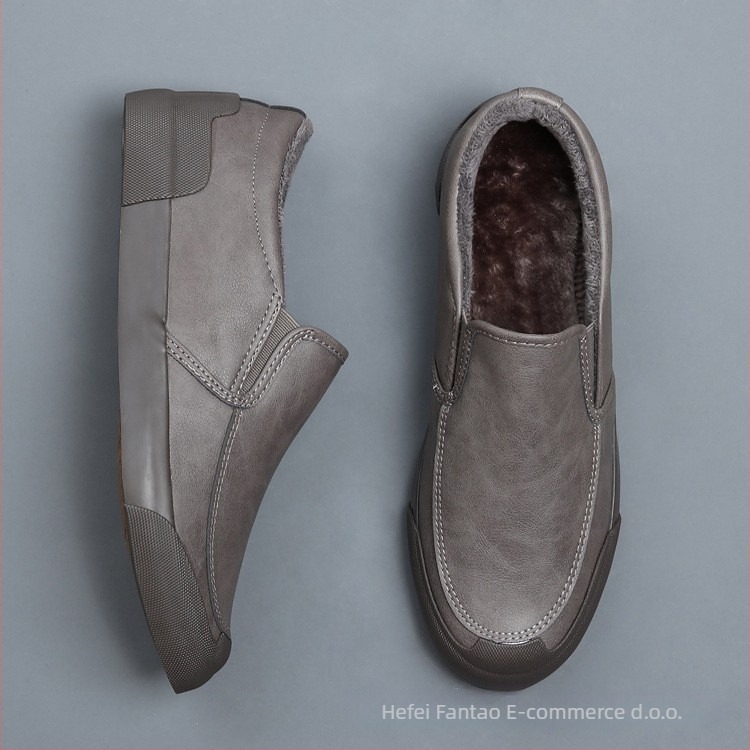 Muške casual slip-on loaferice, PU gornji dio, gumena potplat, okrugli nos, niska peta (1–3 cm), za sve sezone