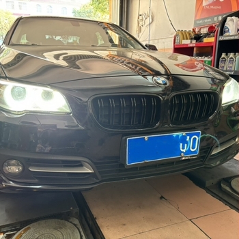 BMW 5. serije prednja rešetka s dvostrukim vodoravnim trakama (ABS plastika, ugradnja na branik, 2011–2017, težina 1 kg, OEM-kompatibilno)