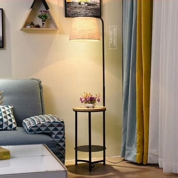 Podna lampa, energetski štedljiva svjetiljka, tkaninsko sjenilo, CRI ≥ 90, rasvjetna površina 10–15 m², 220 V