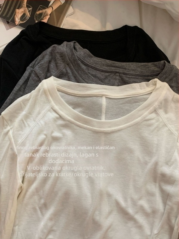 Majica od Tencel-vuna mješavine s okruglim izrezom i raglan rukavima, opuštena kroja, standardna duljina