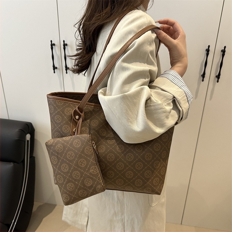 PU Tote torba za žene, oblik košare, zatvaranje zipom, poliester podstava, unutarnja džep za telefon, gradski minimalistički stil, jesen 2025