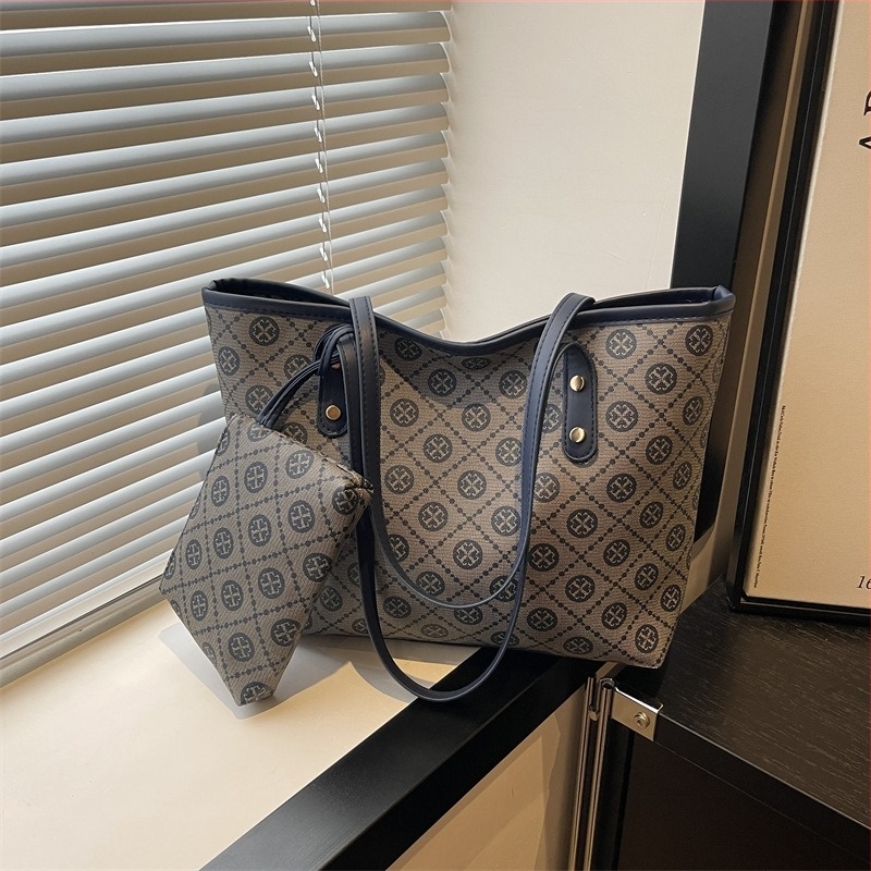 PU Tote torba za žene, oblik košare, zatvaranje zipom, poliester podstava, unutarnja džep za telefon, gradski minimalistički stil, jesen 2025