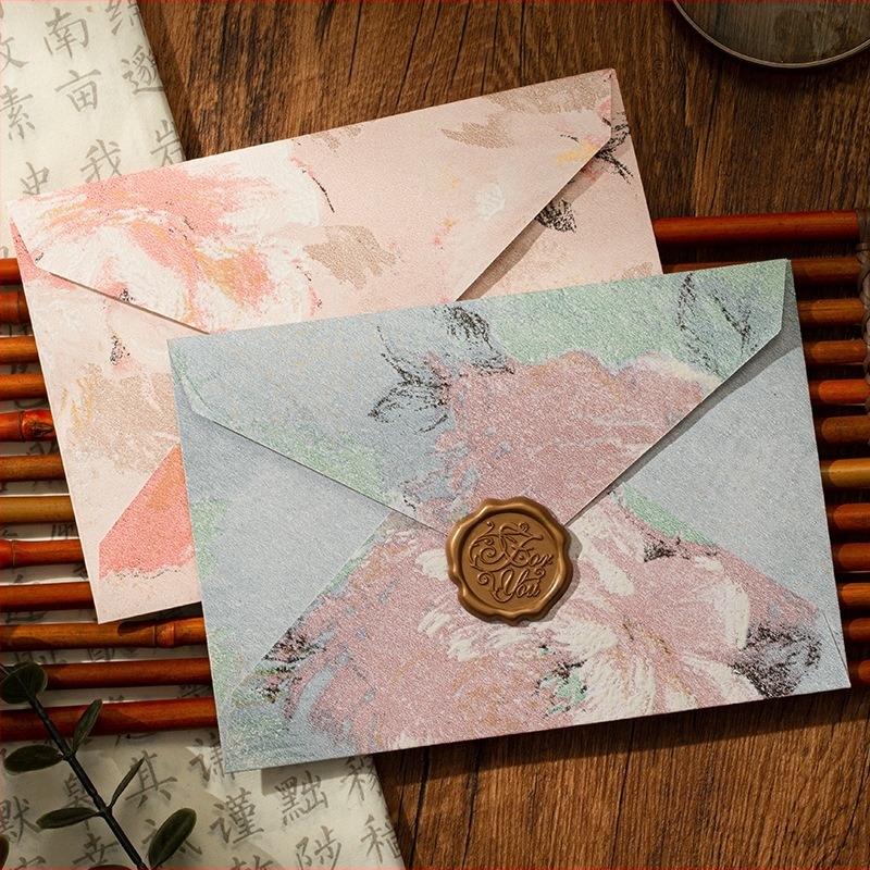 Set kuvert iz serije Cvjetne pisma, specijalni papir s pozlaćenim reljefom, model kuverta među cvijećem, retro stil, poklon paket