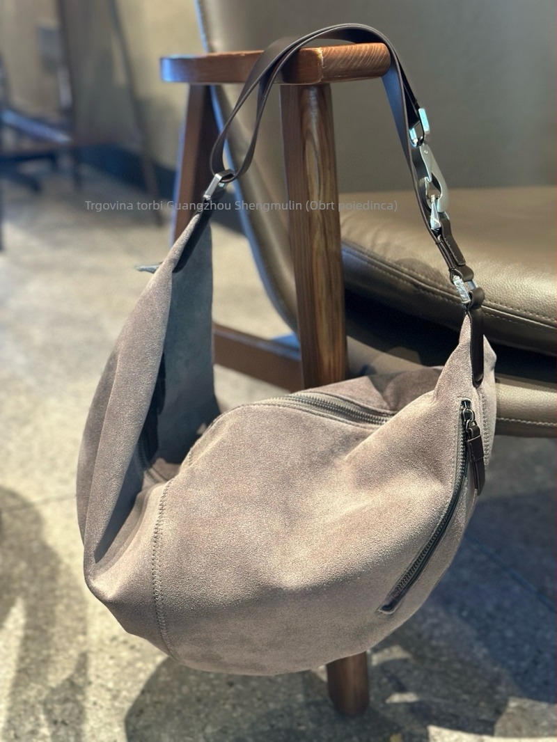 Croissant Dumpling torba s klipom za strijelu – Ulični stil, koža prvog sloja, oblik dumpling, zatvaranje na zip