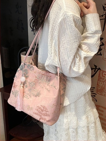 Gradska torbica od svile za rame sa magnetskim zatvaranjem, horizontalno kvadratni oblik, džep na zip i džep za mobitel te džep za identifikacijsku kartu