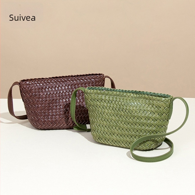 Ženska bucket torba ručno tkana — Materijal: B2536#, Podstava: poliester, Otvaranje: zatvarač, Unutarnje pregrade: pretinac sa zatvaračem, pretinac za telefon, pretinac za dokumente