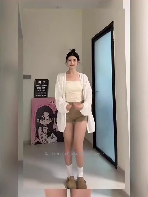 Ženske džins šorc, niski struk, tri četvrtine dužine, mikroelastičan, straight kroj, pamuk–poliester denim