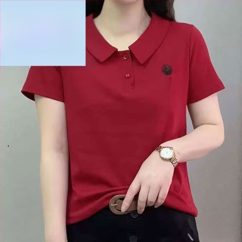 Ženski pamukasti T-shirt kratkih rukava s polo ovratnikom, labav kroj, vezenje, 90–95% pamuka, ljeto 2025.