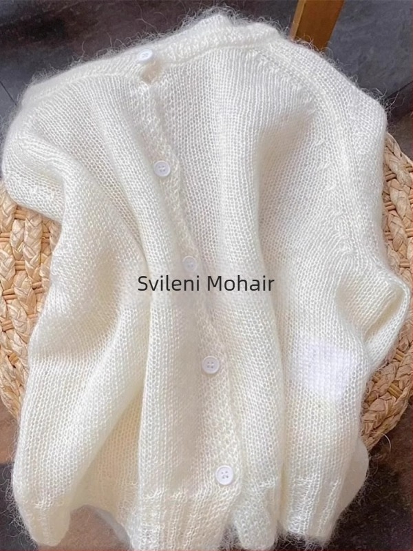 Mohair kardigan, tanko pletenje, jednodobojni uzorak, okrugli izrez, duge rukave, standardna duljina