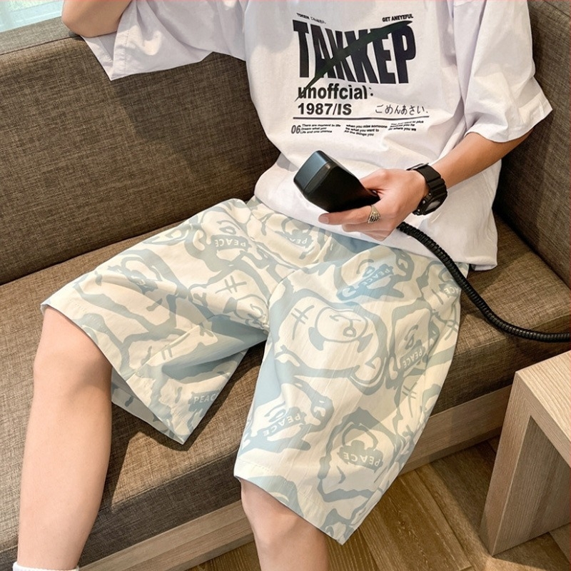 Muške sportske šorceve, ležernog kroja, srednje duljine, poliester materijal, print karikatura, vezanje špage