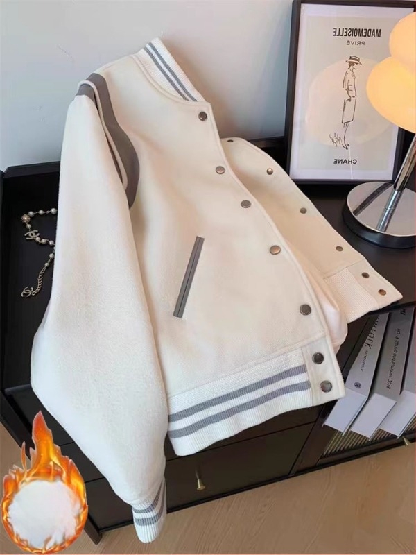 Baseball jakna Chenille s Spandexom, polo ovratnik, rukave princeze, zatvaranje na jedno dugme, slobodan kroj