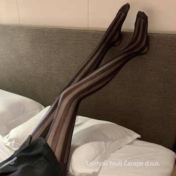 Tanke ženske tajice od Core-spun vlakna, 15D, najlon 50–70%, uzorak: pruge/kocke/blokovi, UV zaštita, oblikovanje, otporne na zapetljavanje, pogodne za klub