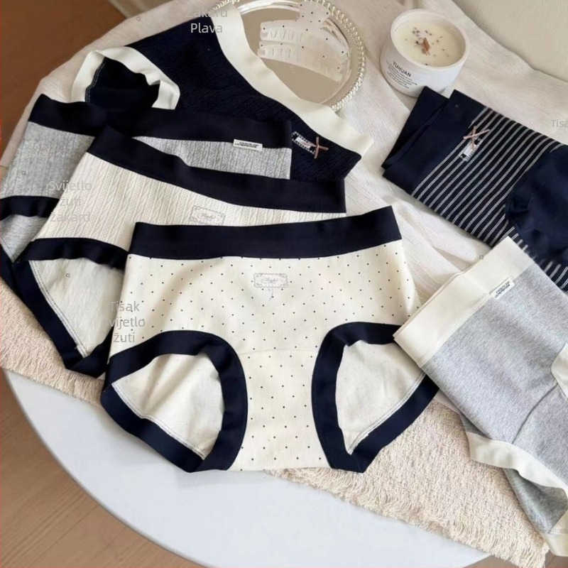 Ženske gaćice sa srednjim strukom od modalnog materijala, jacquard tkanina, podstava od svile dud