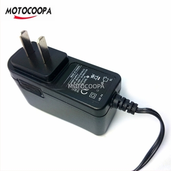 Punjač za walkie-talkie KSC-32, dijeljeni punjač TK2180 TK3180 TK5210 NX200 – izlazno napajanje 12V, ulazno 100-240V, otporan na prašinu, marka MOTOCOOPA