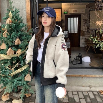 Jakna s kapuljom i zipom, ležernog kroja, duge rukave, poliester 70–80% udjela, korejski casual stil