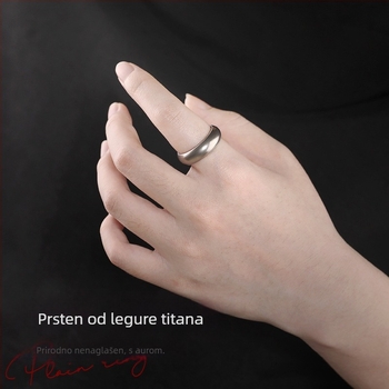 Prsten od titanovog legura – pjeskano brušenje završna obrada, vintage stil, neobičan oblik