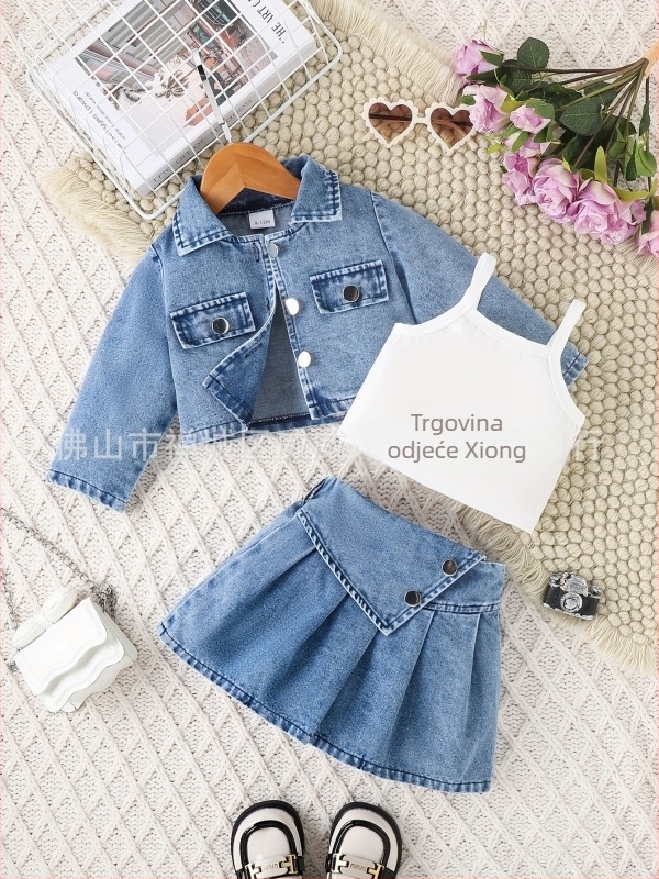 Dječji trodijelni denim komplet: jakna, prsluk i suknja s volanima; dugi rukavi; jedinstven uzorak; tkanina od pamuk-poliester mješavine; za djecu uzrasta 1–3 godine