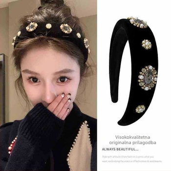 Traka za kosu od baršuna — ručna izrada, vintage stil, ženski dodatak