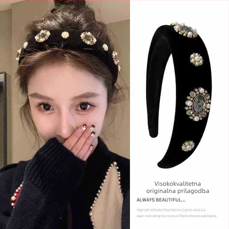 Traka za kosu od baršuna — ručna izrada, vintage stil, ženski dodatak