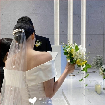 Vjenčani veo s perlama, jednostruki sloj, kratka rep, mrežasti materijal, kristalni detalji, prilagodljiv