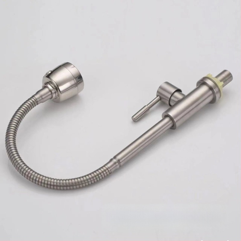 Kuhinjski faucet za hladnu vodu od 304 nehrđajućeg čelika, s okretljivim crijevom, brušeni završni sloj, model 8210, 20 mm ulaz/izlaz, keramički jezgreni ventil