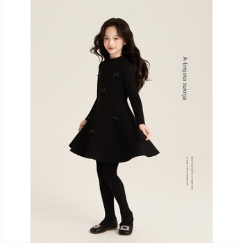 Djevojačka haljina u Hepburn stilu s dugim rukavima i mašnicom, A-linijski kroj, zima 2025