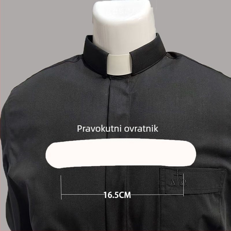 Košulja s rimskim ovratnikom i lažnim ovratnikom; ne-sklopivi ovratnik; širina ovratnika oko 2 cm; materijal plastika; jednobojni uzorak; ljeto 2025