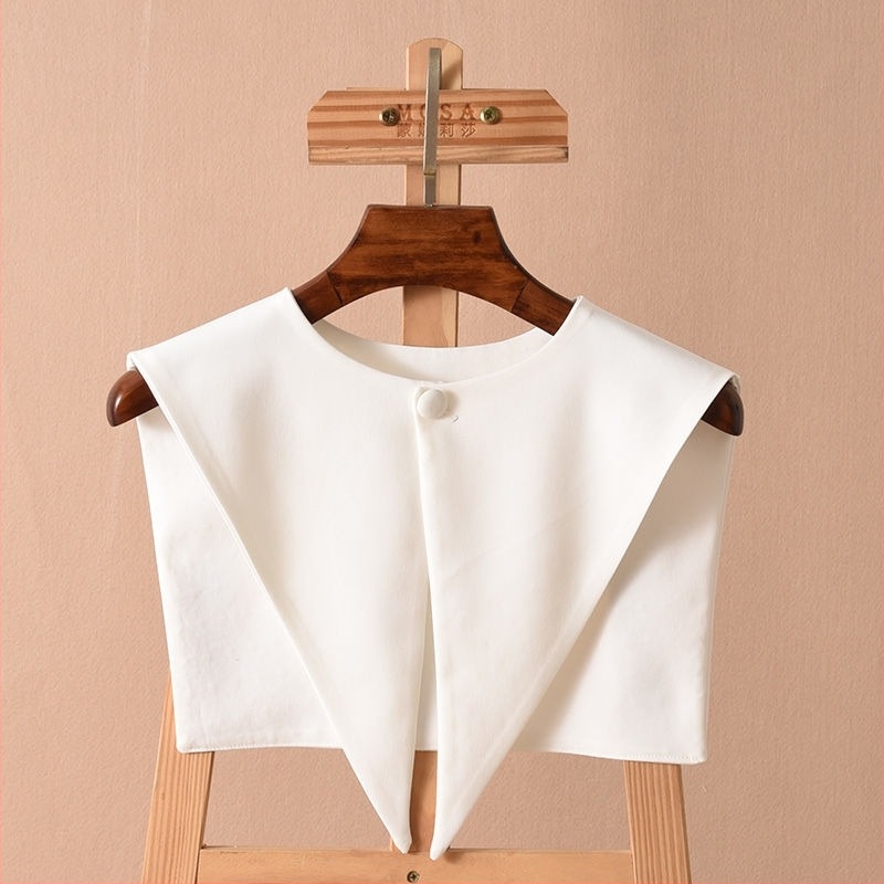 Dekorativna lažna ovratnica za majice i haljine s velikim špicastim dizajnom, europski/američki stil (Brend: Powerful merchants; Dob: Odrasli; Materijal: Other; Sezona: Zima 2022)