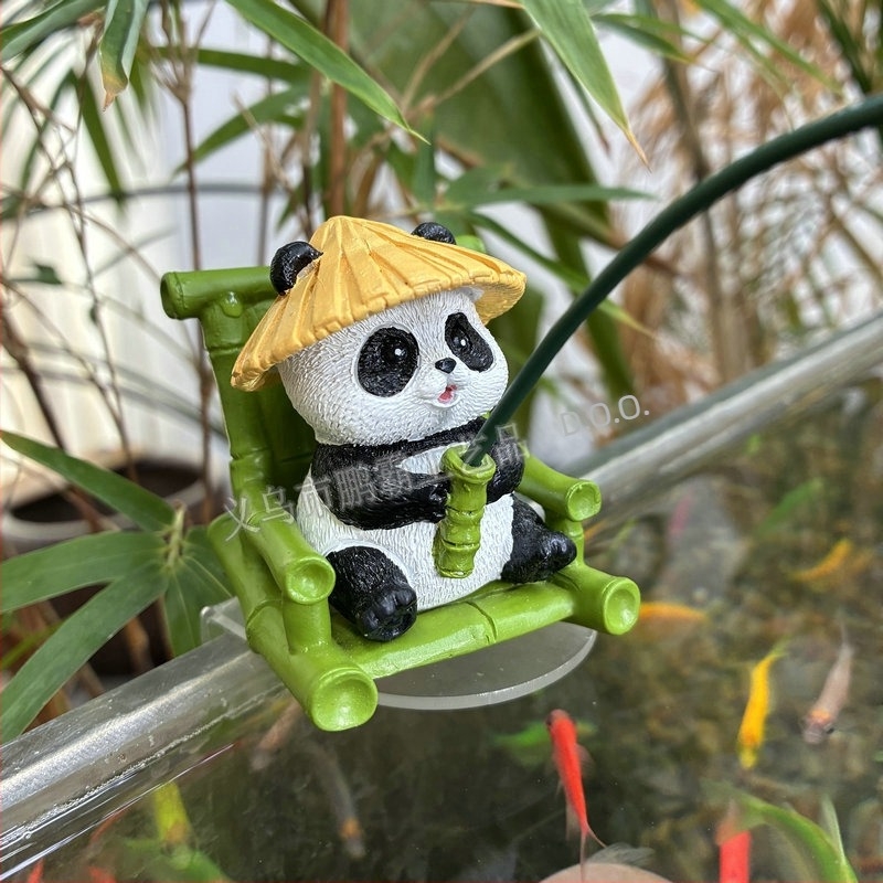 Akvarijska dekoracija Panda ribar mini skulptura – smola, pastoralni stil, crtani lik, spremna za poklon