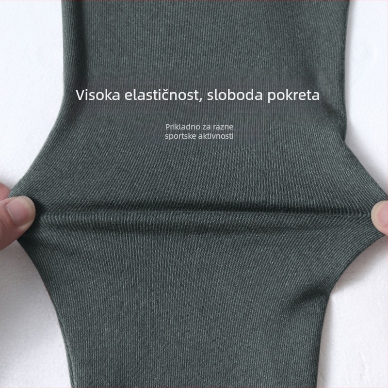 Muška sportska jakna od poliesterske smjese s flese podstavom, visok ovratnik, dugi rukavi, bez kapuljače