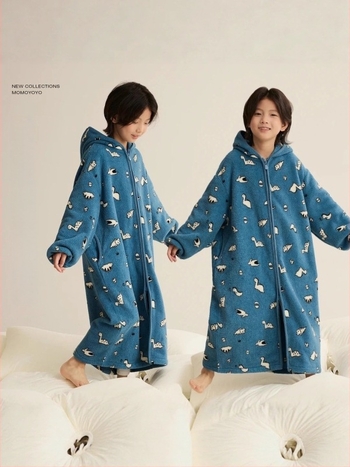 Dječji ogrtač s kapuljom, flis podstava, pamuk 90%, zatvarač, za djecu 3–8 godina, Zima 2025