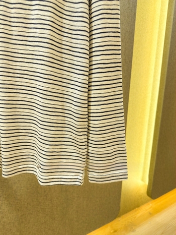 Majica s prugama, okrugli izrez, dugi rukavi, slobodan kroj, standardna duljina