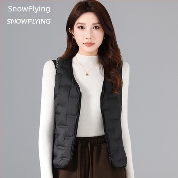 Ženska down vesta s podstavom, 86–90% perja, poliester, kratki kroj bez rukava, zima 2025