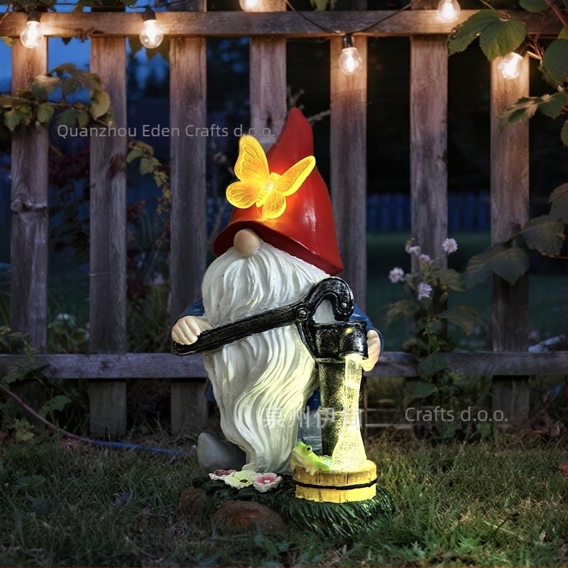 Vrtna gnomska statua sa solarnim noćnim svjetlom – smola, Eden, američki seoski stil