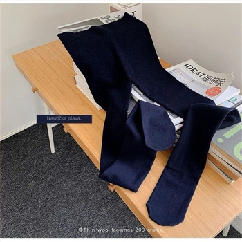 Čarape do koljena s tri četvrtine duljine, debele, podižu stražnjicu, elastične, udio glavne tkanine ispod 30%