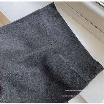 Čarape do koljena s tri četvrtine duljine, debele, podižu stražnjicu, elastične, udio glavne tkanine ispod 30%