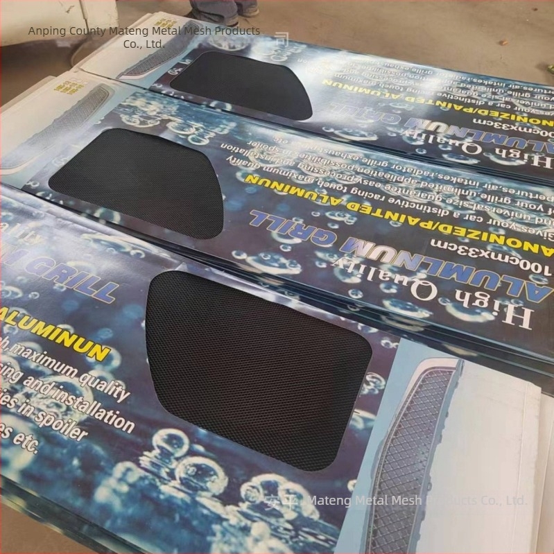 Universalni aluminijski gril za središnji rešetku hladnjaka automobila, uzorak otvora 3x6