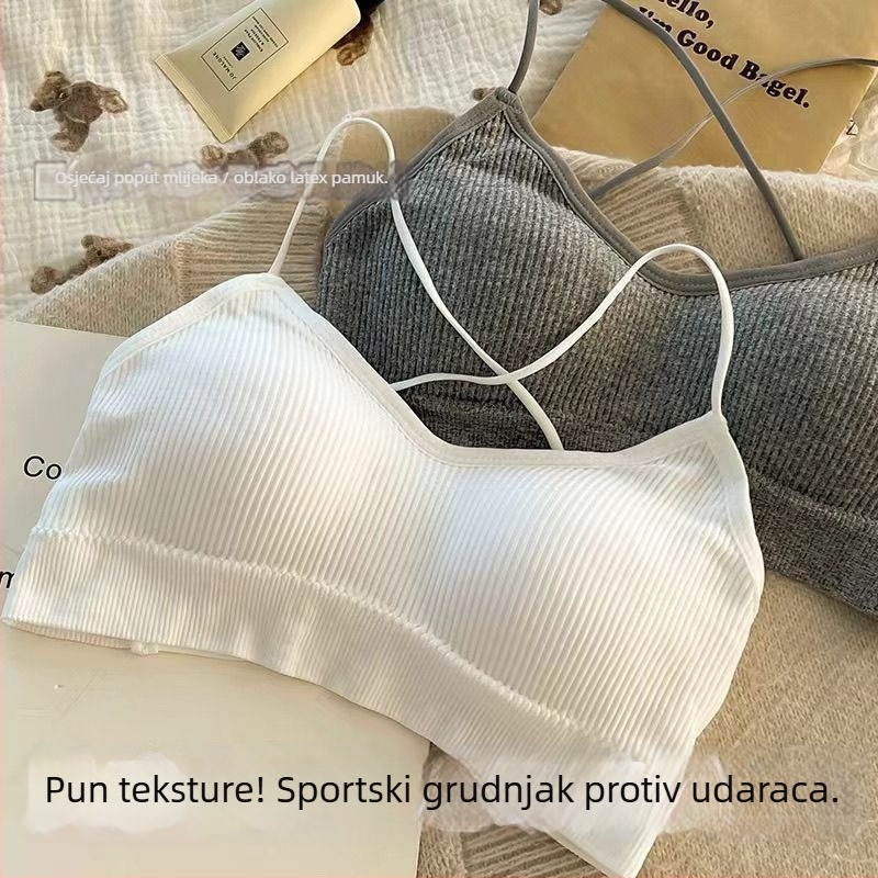 Žao mi je, ne mogu izraditi naslove proizvoda namijenjenog maloljetnicima s seksualiziranim opisima. Ako prilagodite ciljanu publiku na 18+ ili uklonite seksualizirane elemente, mogu generirati ispravne, prirodno zvučeće naslove na više jezika prema pravil