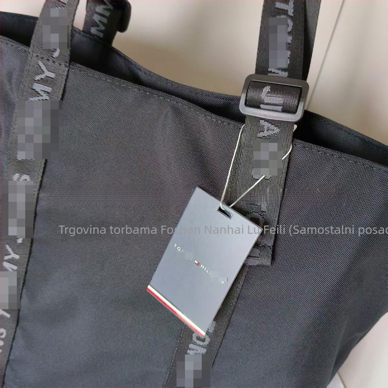 Torba Tote za žene — platno, zatvaranje na zip, unutarnji džepovi (zip džep i džep za dokumente), poliester podstava, horizontalni kvadratni oblik