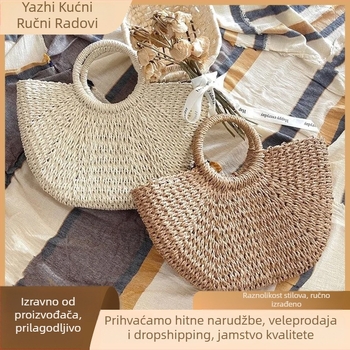 Urban minimalistička tote torba od pletene slame, pravokutnog oblika, otvoreni vrh, unutarnja džep sa zatvaračem na zip.