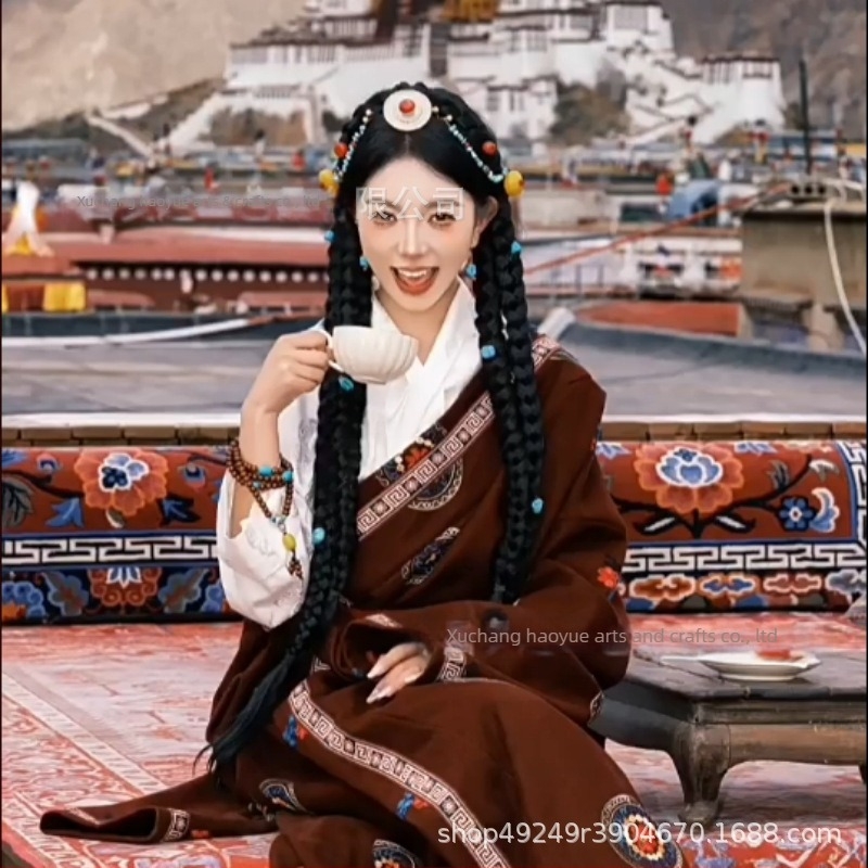 Perika s repom i pletenicama, ručno pletena, od vlakana otpornih na visoku temperaturu