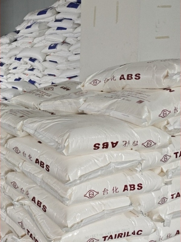 Univerzalno kolo za kofer, plastično, otporno na habanje, geometrijski uzorak, ljeto 2024