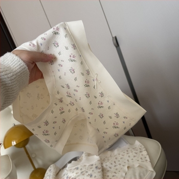 Dječje gaćice za djevojčice sa srednjim porastom, pamuk, obična pletenina, glavni materijal 95–100% pamuk, podstavka prepona 100% pamuk, Monet Garden