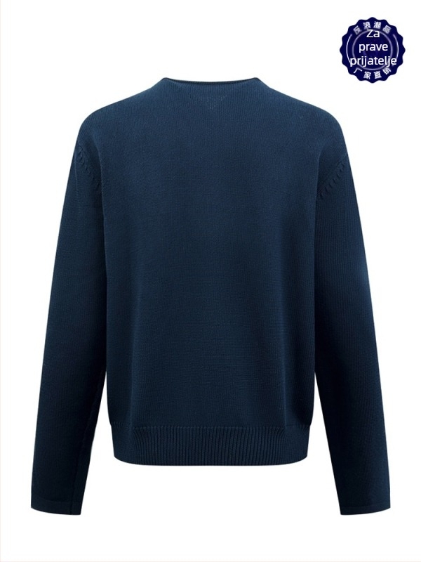 Kapucjački pleteni kardigan s izvezenim slovima, 100% vunа, širok kroj, okrugli izrez.