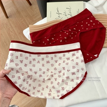Ženske pamukaste gaćice, srednji pojas, pleteni materijal, 95–100% pamuk